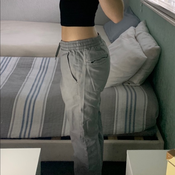 Boys Old Navy joggers - Picture 2 of 8